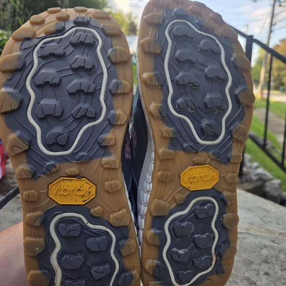 New Balance Women's X Hierro V7 Trail Running Shoe, Faded Teal/Graphite/Grey - Picture 6 of 6